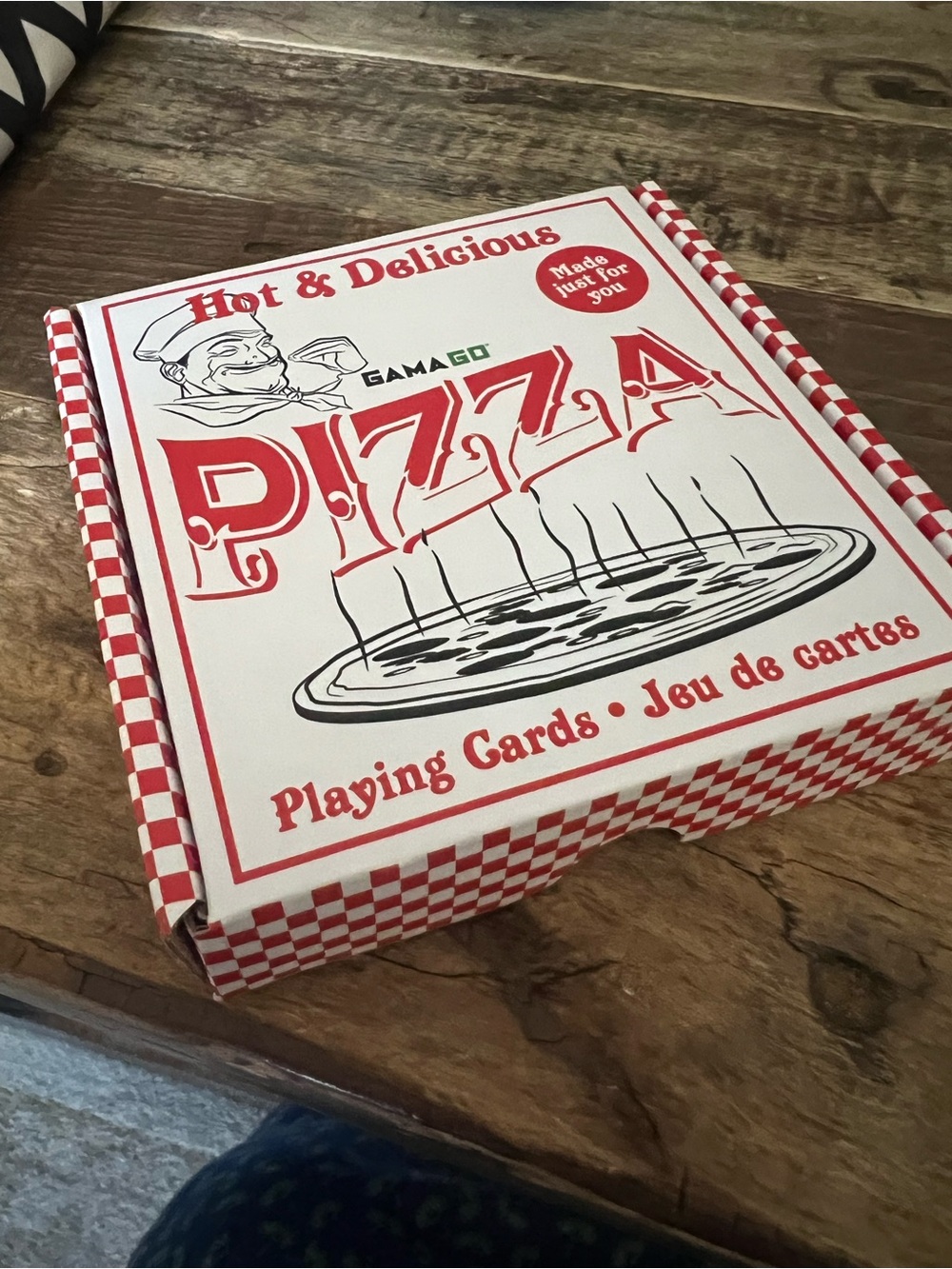 Adorable playing cards in the shape of pizza 🍕 slices, comes in tiny pizza box